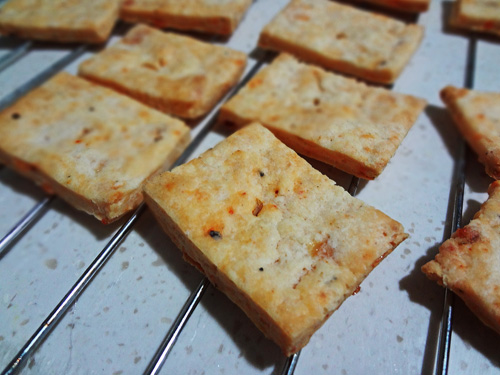 cheddar & cream cheese crackers