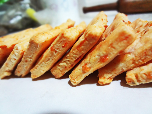 cheesy crackers